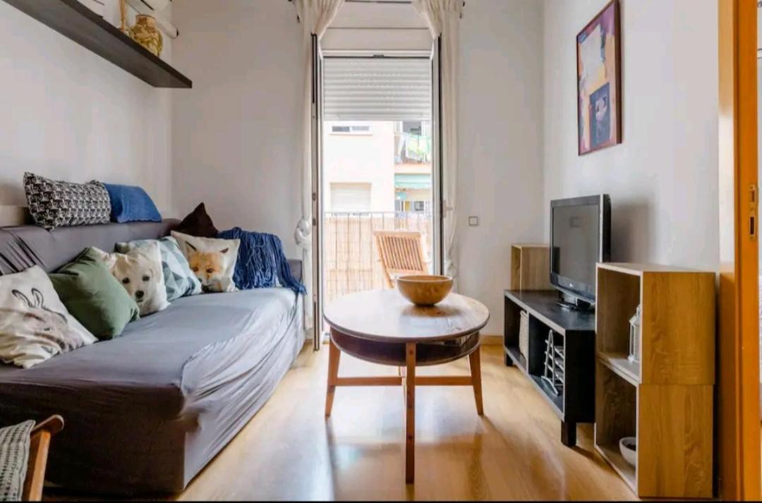Apartamento Tranquilo Y Del Barrio Apartment Barcelona Exterior foto